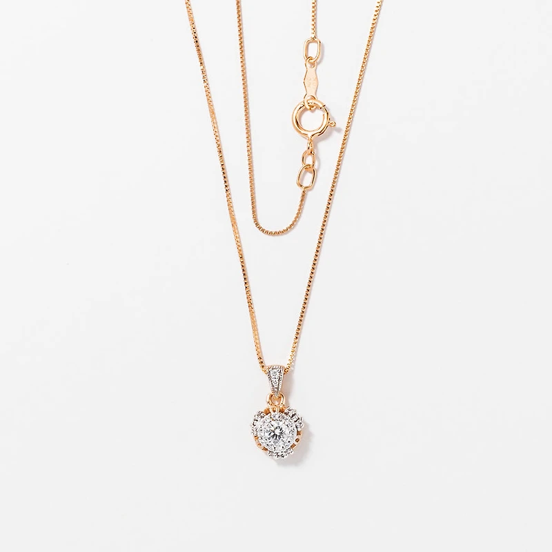 Diamond Cluster Necklace in 10K Rose Gold (0.25 ct tw)
