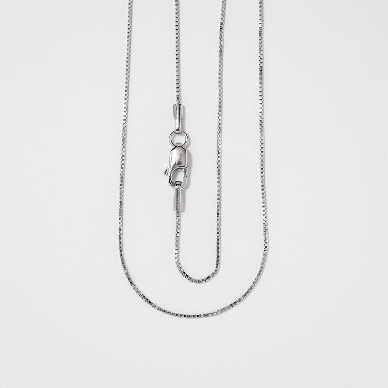 0.70mm Box Chain in 14K White Gold (16")