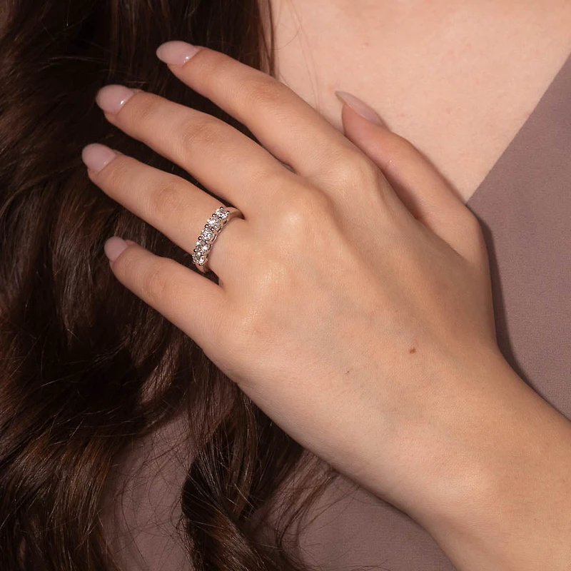 Diamond Anniversary Ring 14K White Gold (1.00 ct tw)