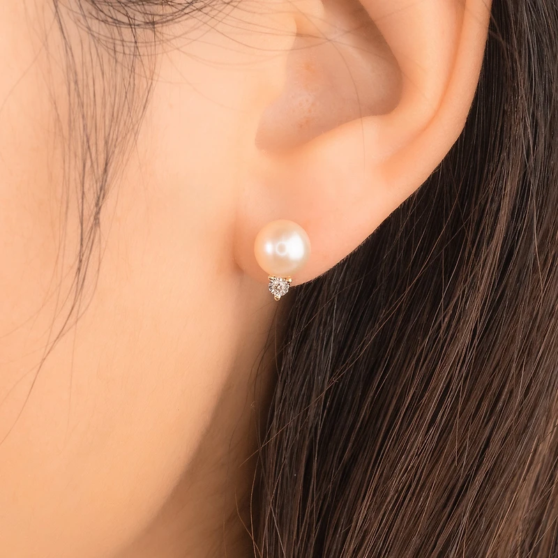 Pearl Stud Earrings in 10K Yellow Gold