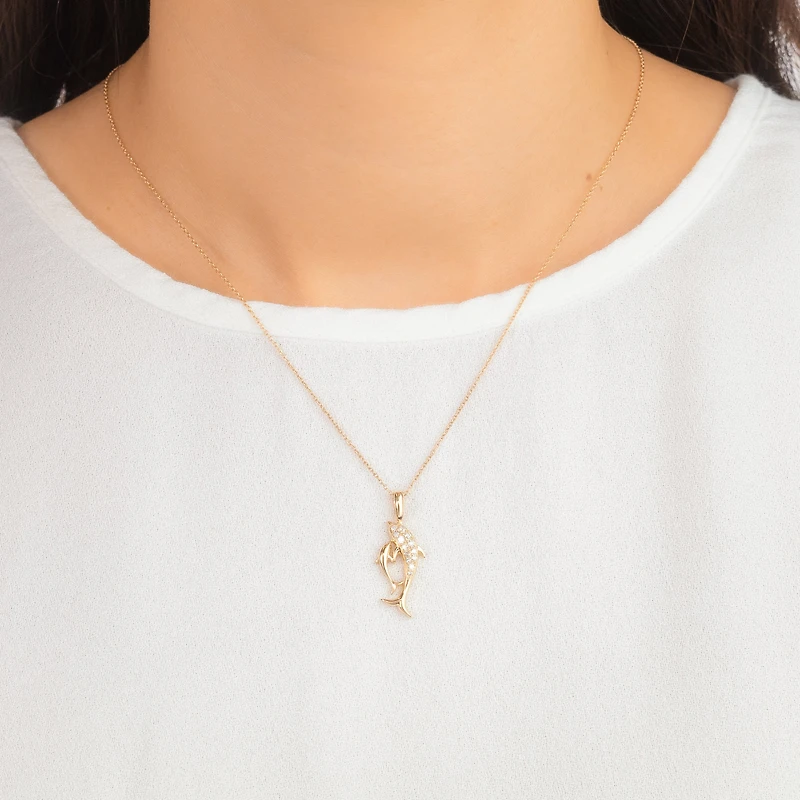 Diamond Dolphin Necklace in 10K Yellow Gold (0.13 ct tw)