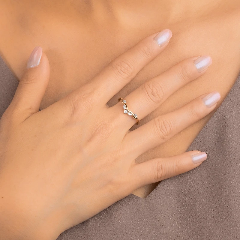 Diamond Cluster Ring 10K Yellow Gold (0.07 ct tw)