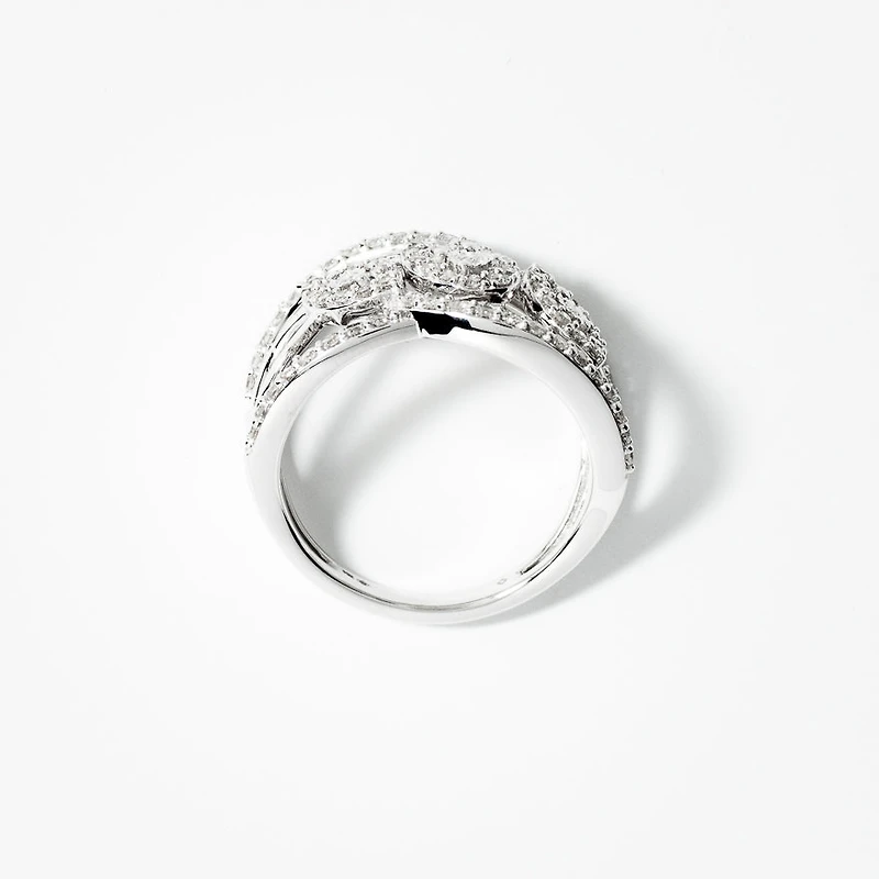 Diamond Cluster Ring 10K White Gold (0.75 ct tw)
