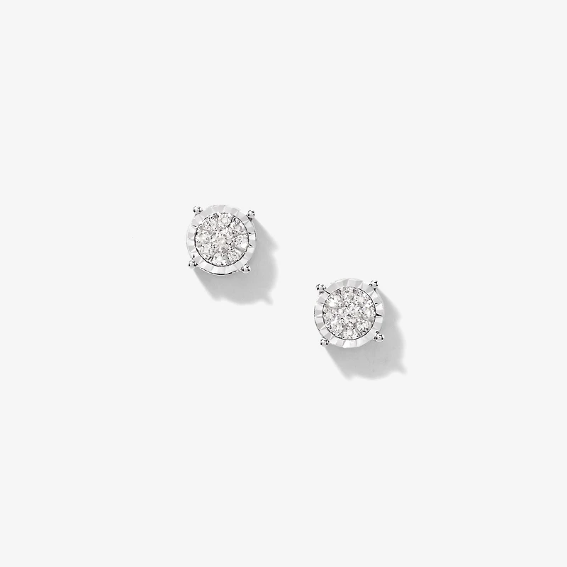 Diamond Cluster Stud Earrings in 10K White Gold (0.16 ct tw)
