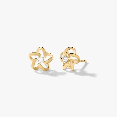 Diamond Star Stud Earrings in 10K Yellow Gold (0.05 ct tw)