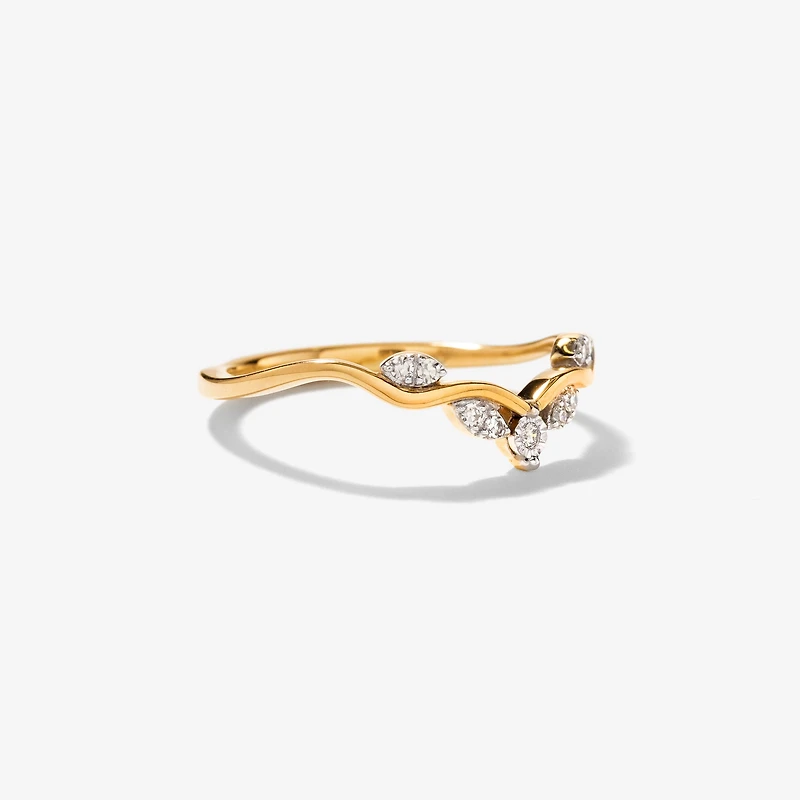 Diamond Cluster Ring 10K Yellow Gold (0.07 ct tw)