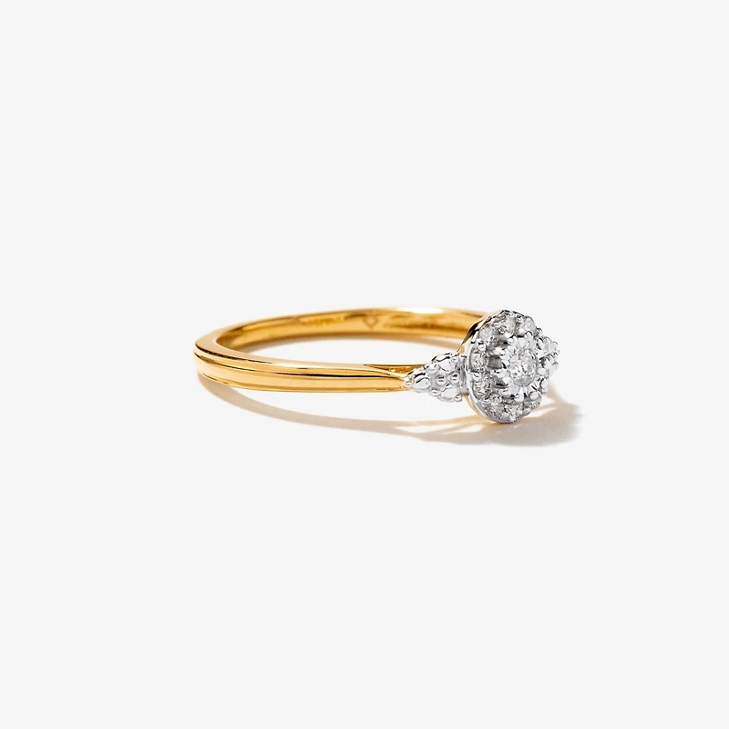Diamond Cluster Ring 10K Yellow Gold (0.14 ct tw)