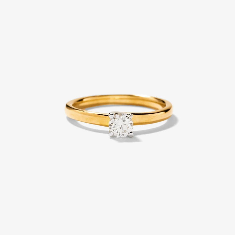 Diamond Solitaire Engagement Ring 10K Yellow Gold (0.25 ct tw)