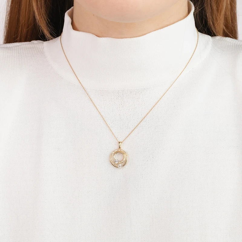Diamond Cluster Necklace in 10K Yellow and White Gold (0.25 ct tw)