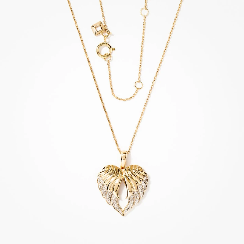 Diamond Angel Wing Necklace in 10K Yellow Gold (0.13 ct tw)