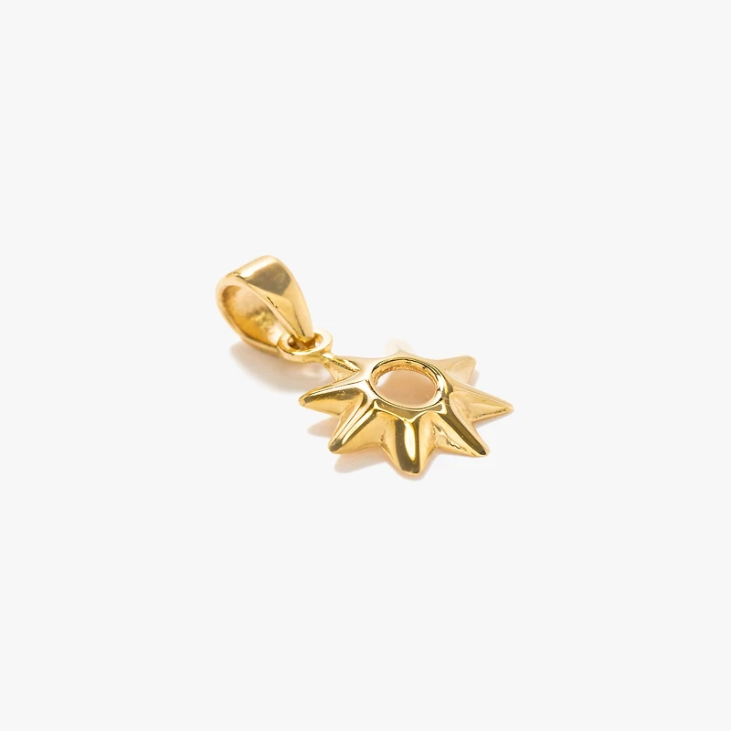 Sun Pendant in 14K Yellow Gold