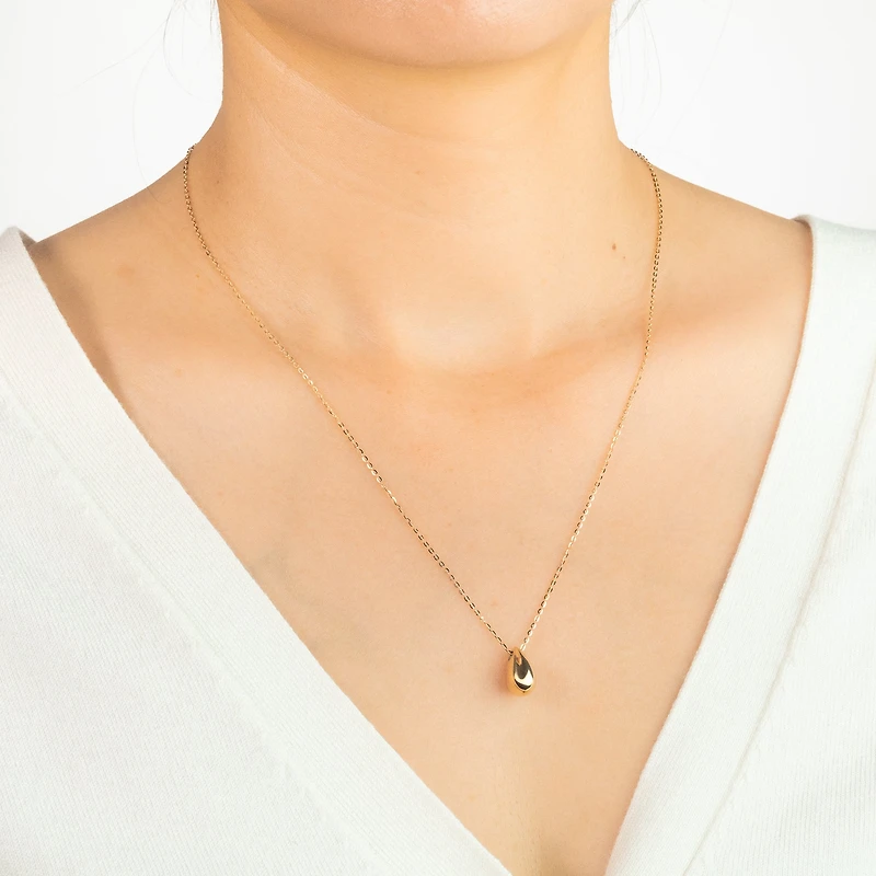Oval Drop Necklace in 10K Yellow Gold
