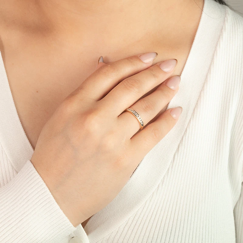 Channel Set Diamond Anniversary Ring 14K Yellow Gold (0.25 ct tw)