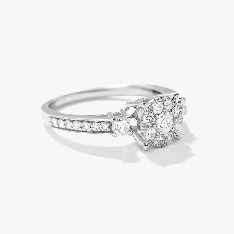 Diamond Cluster Ring 10K White Gold (0.66 ct tw)