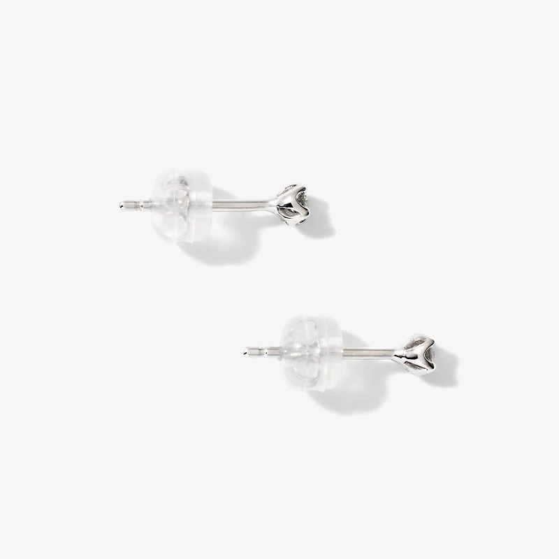 Diamond Stud in 10K White Gold (0.10 ct tw)
