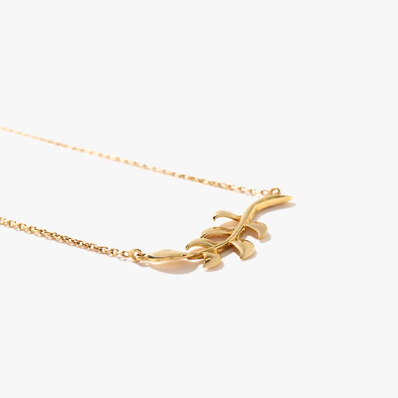 Leaf Vine Necklace in 10K Yellow Gold