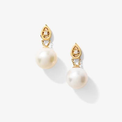 Pearl Dangle Earrings in 10K Yellow Gold