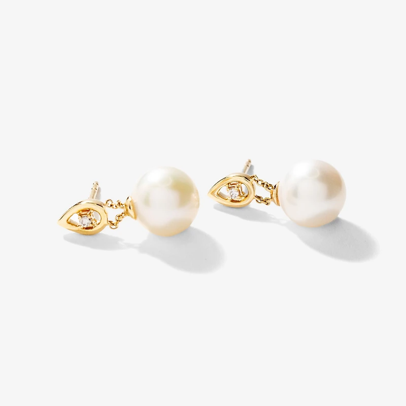 Pearl Dangle Earrings in 10K Yellow Gold