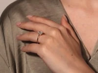 Lab Grown Oval Cut Diamond Engagement Ring 14K Yellow Gold (1.57 ct