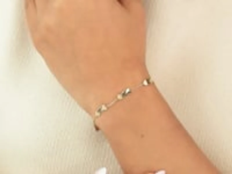 Heart Bracelet in 10K Yellow Gold