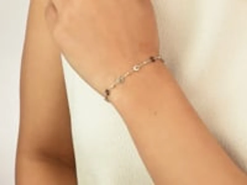 Flower Bracelet in 10K Yellow Gold