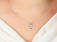 Diamond Cluster Necklace in 10K White Gold (0.31 ct tw)
