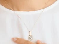 Aquamarine Necklace in 10K Yellow Gold