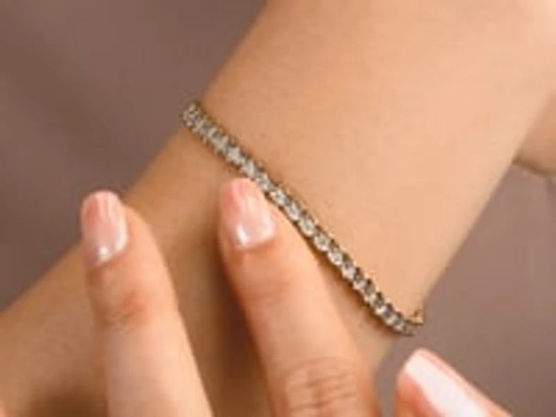 Diamond Tennis Bracelet in 10K Yellow and White Gold (1.00ct tw)