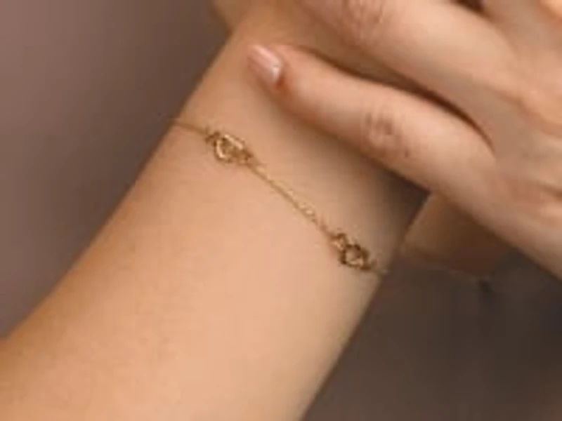 Heart Link Bracelet in 10K Yellow Gold