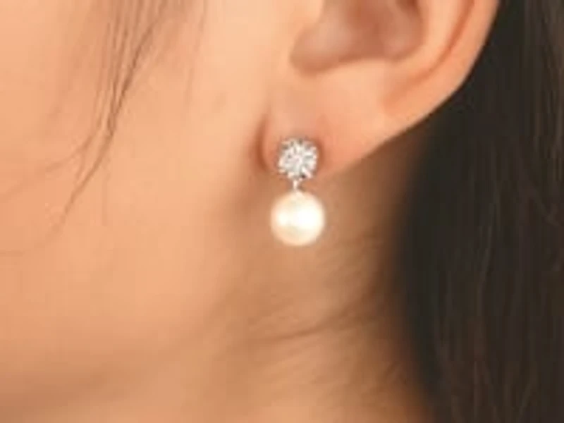 Pearl Dangle Earrings in 10K White Gold