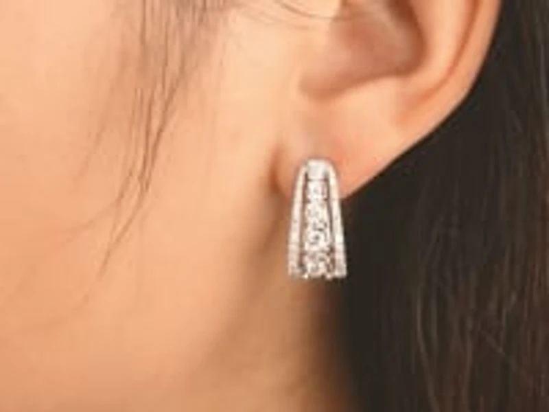 J Hoop Diamond Cluster Earrings in 10K White Gold (1.00 ct tw)