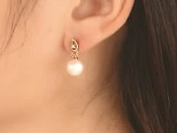 Pearl Dangle Earrings in 10K Yellow Gold