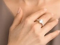 Lab Grown Oval Cut Diamond Engagement Ring 14K Yellow Gold (2.75 ct