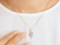Aquamarine Pendant Necklace in 10K Yellow Gold