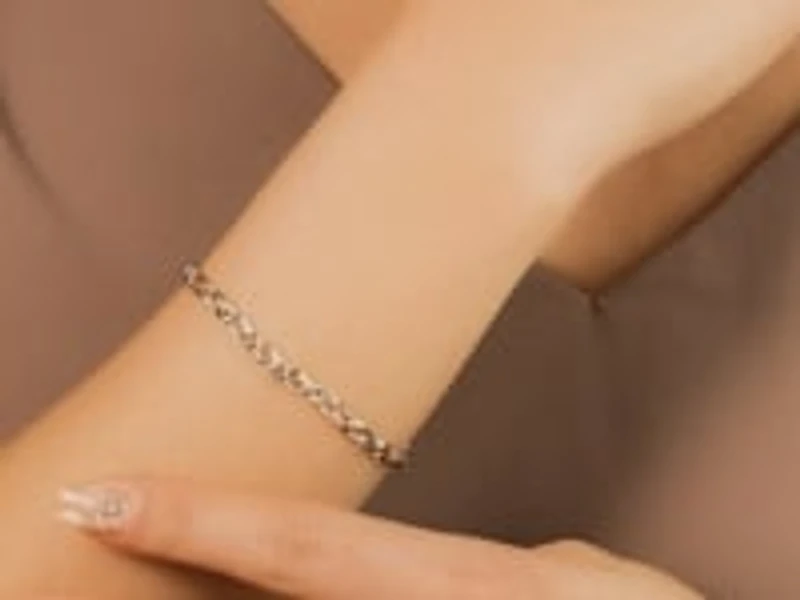 Oval Link Bracelet in 10K Yellow Gold