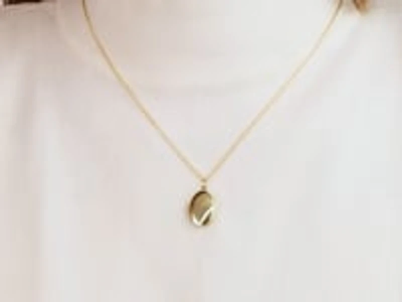 Oval Locket Pendant in 10K Yellow Gold
