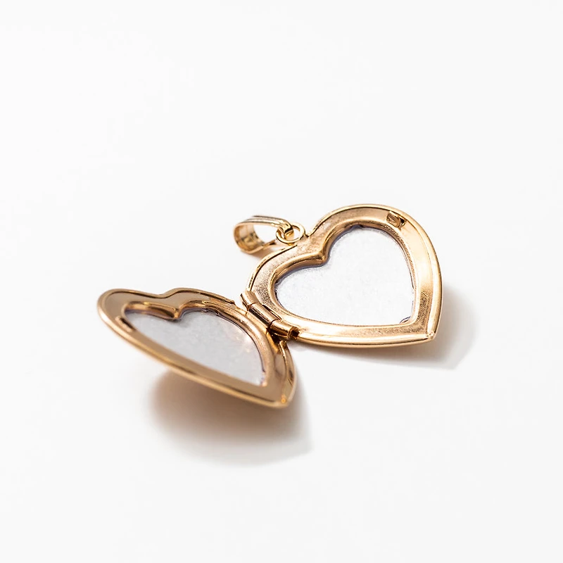 Heart Locket in 10K Yellow Gold