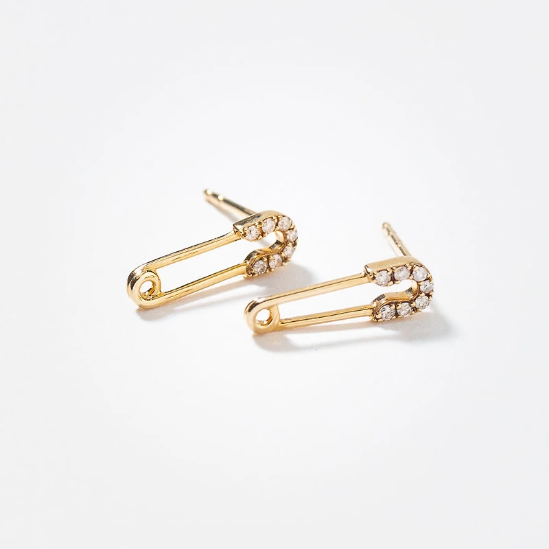 Diamond Safety Pin Earrings in 10K Yellow Gold (0.09 ct tw)