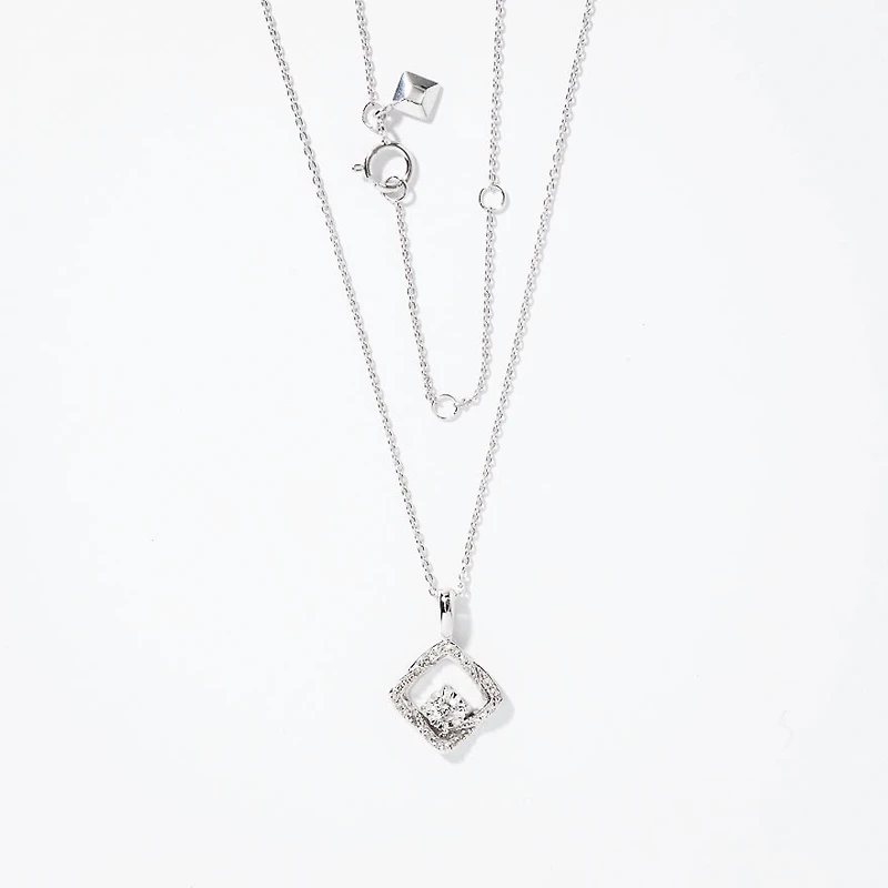 Diamond Cluster Necklace in 10K White Gold (0.20 ct tw)