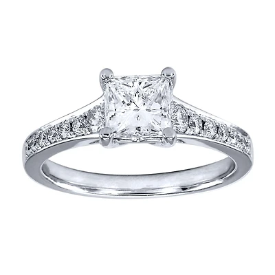GIA Certified Engagement Ring With One Carat Princess Cut Diamond Cent