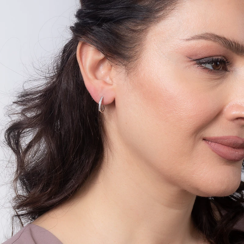 Diamond Hoop Earrings in 10K White Gold (0.10ct tw)