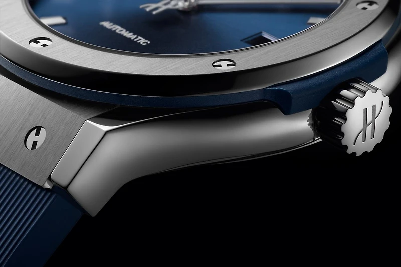 Classic Fusion Titanium Blue 42 mm
