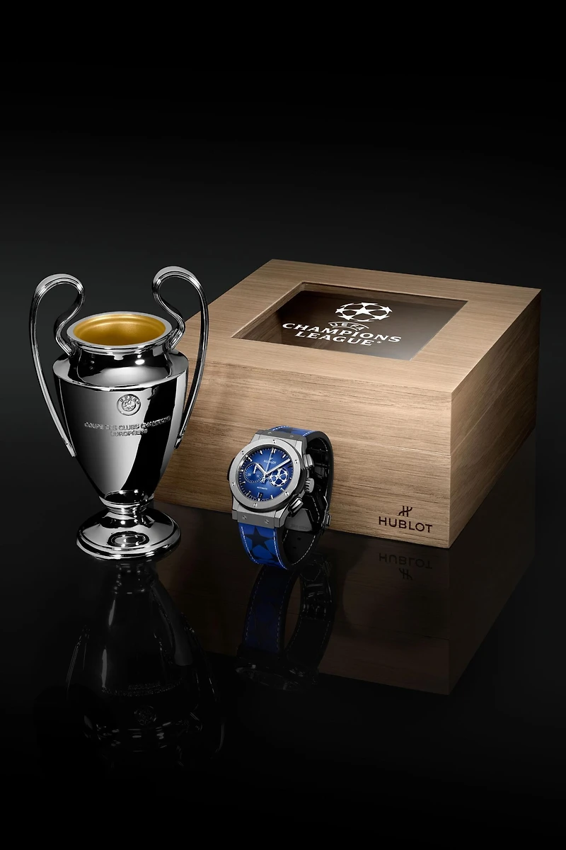 Classic Fusion Chronograph UEFA Champions League Titanium 42MM
