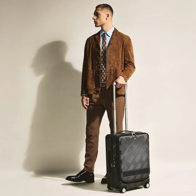 MY4810 Extreme 3.0 cabin with pocket