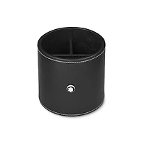 Round pen holder in black leather
