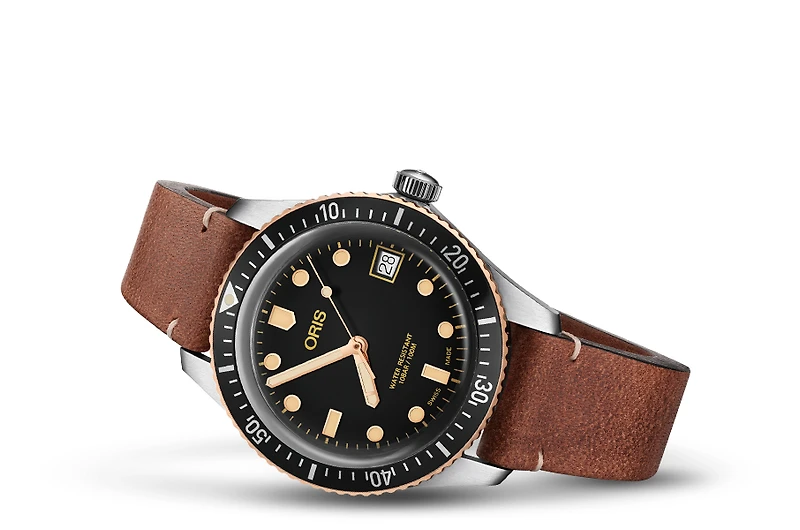 Divers Sixty-Five