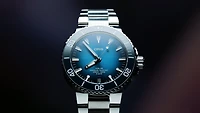 Aquis Date Calibre 400