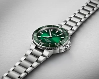 Aquis Date Calibre 400
