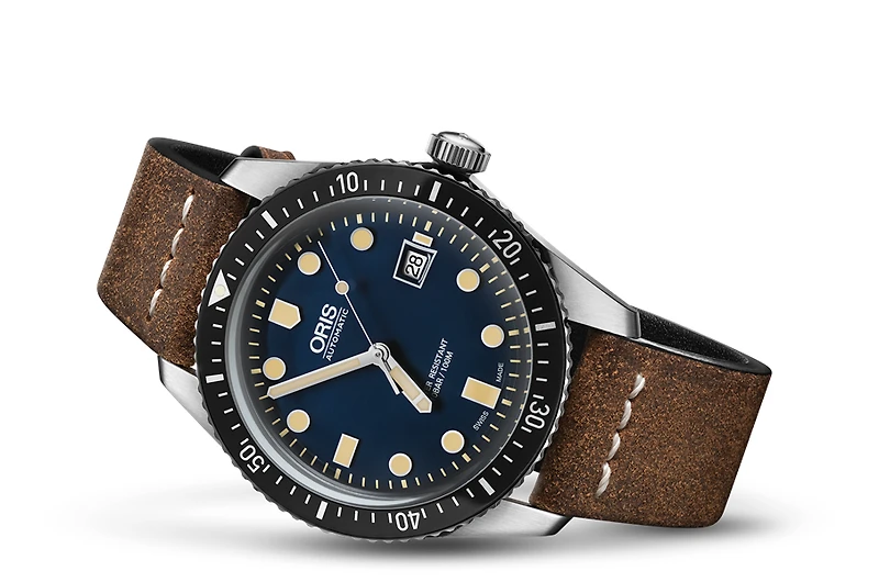 Divers Sixty-Five