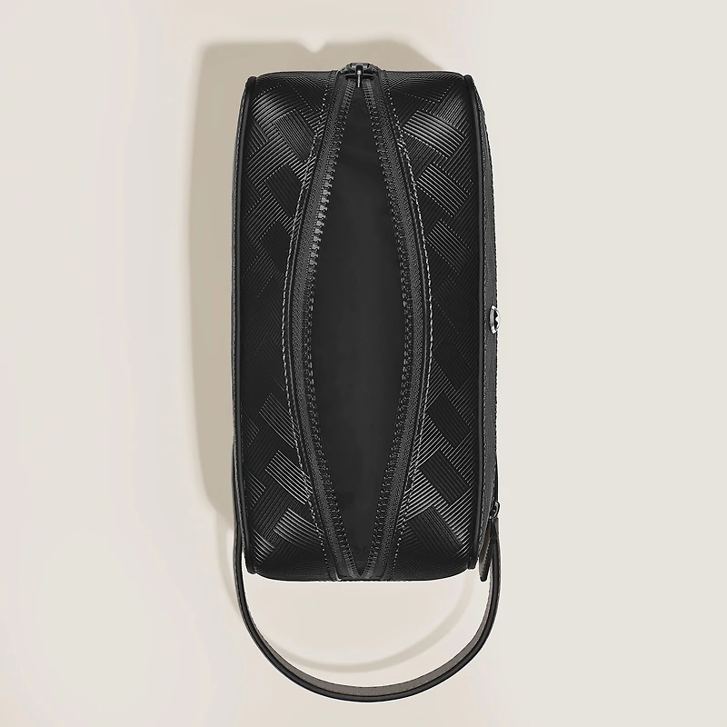 Toiletry Clutch in Extreme Leather